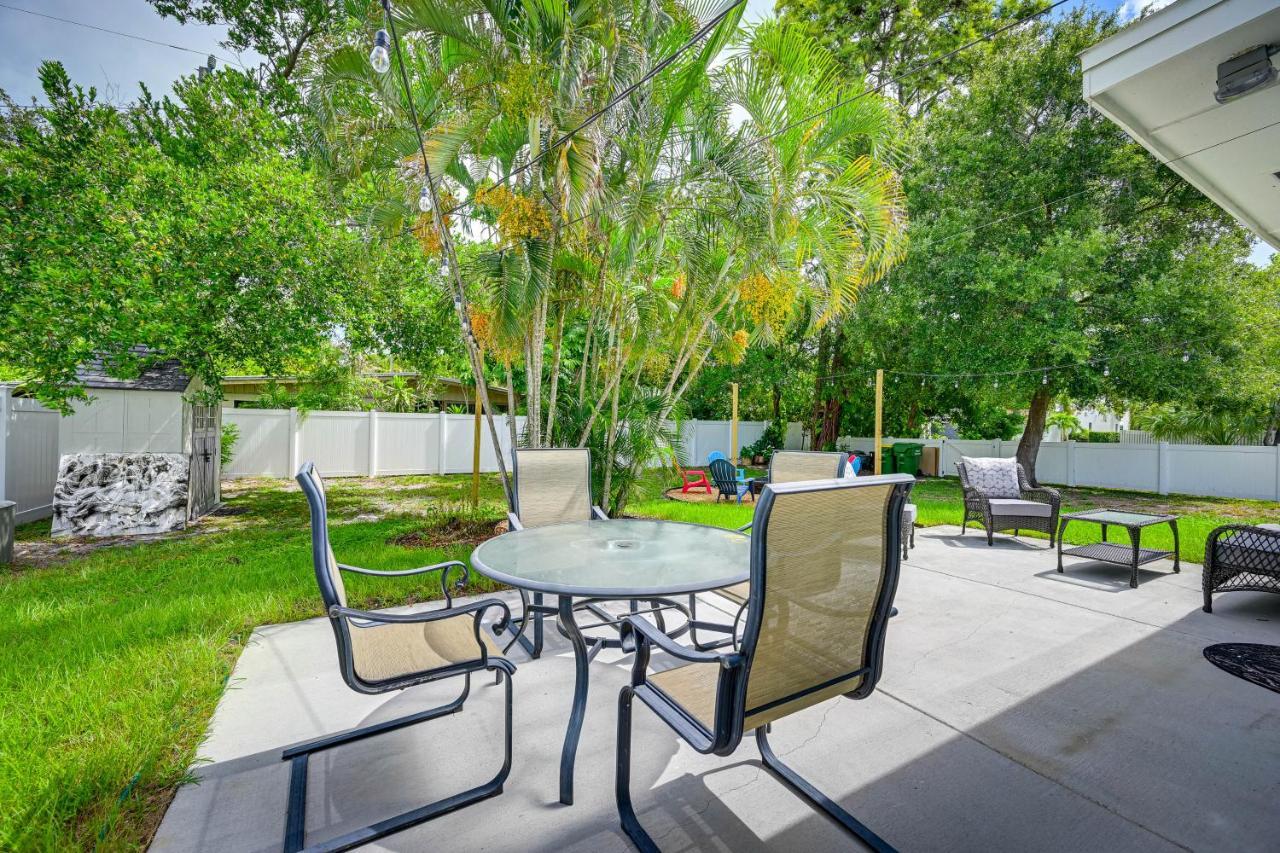 Sunny Sarasota Home With Private Yard And Fire Pit! Exteriör bild